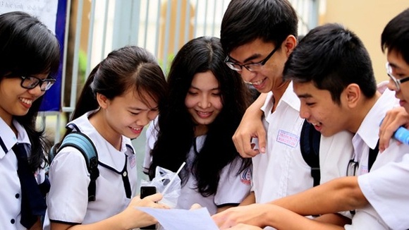 Nhieu truong dai hoc phia Nam xet tuyen nguyen vong bo sung hinh anh