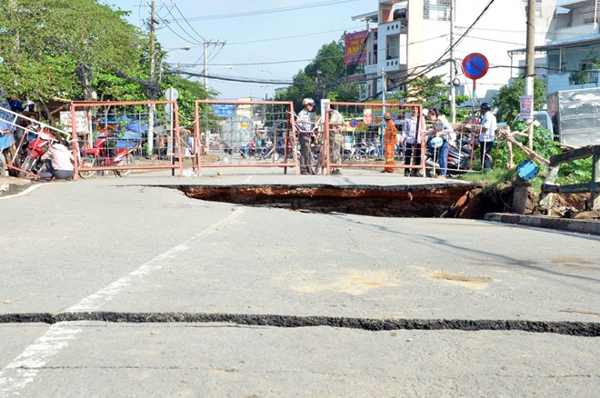 xây cầu Tân Kỳ Tân Quý ảnh 1 xay cau Tan Ky Tan Quy anh 1