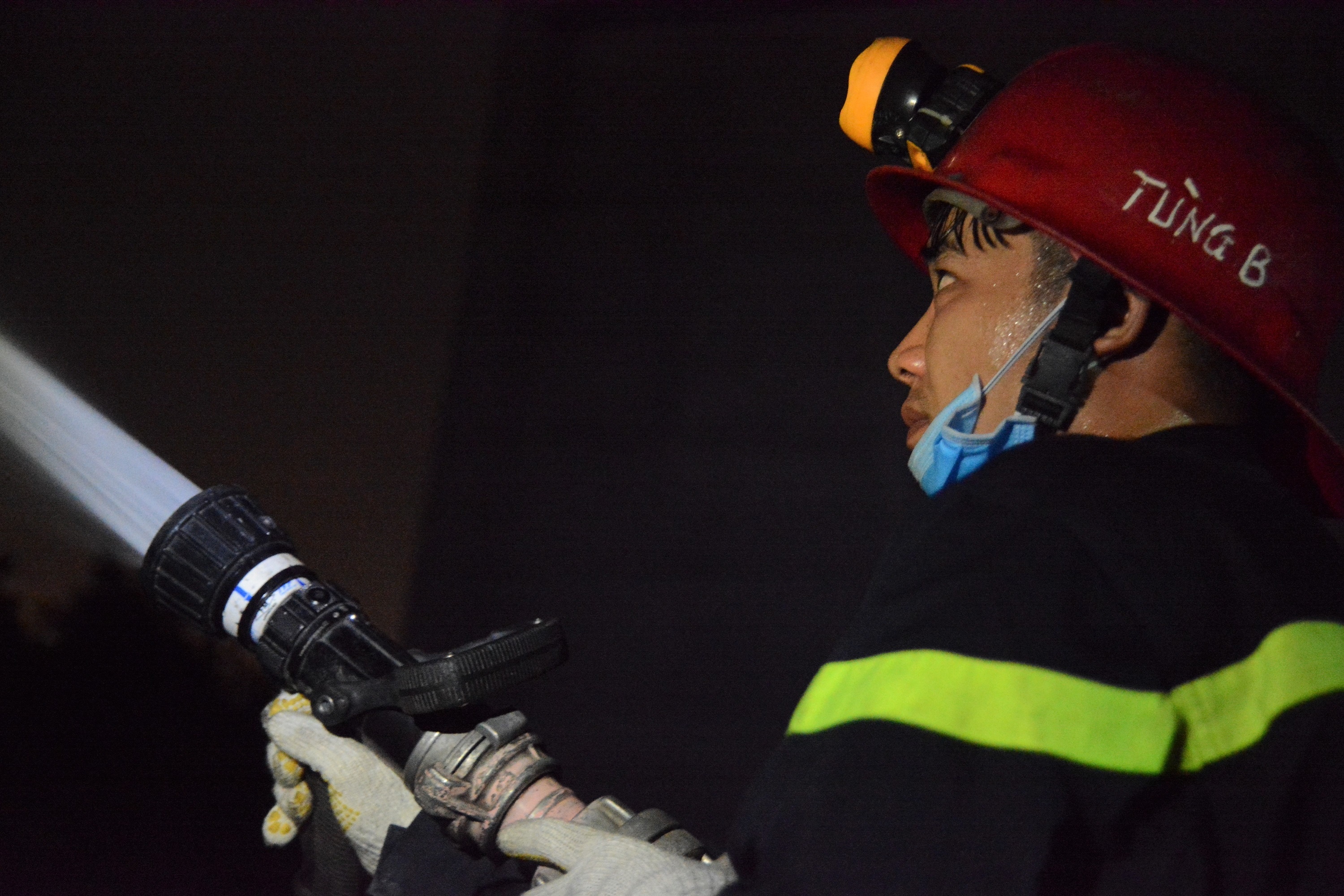 mat ngu vi chay anh 4