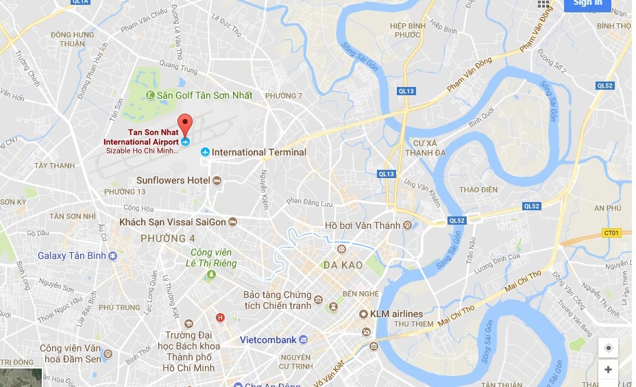 Bien bao o cau vuot Tan Son Nhat anh 2