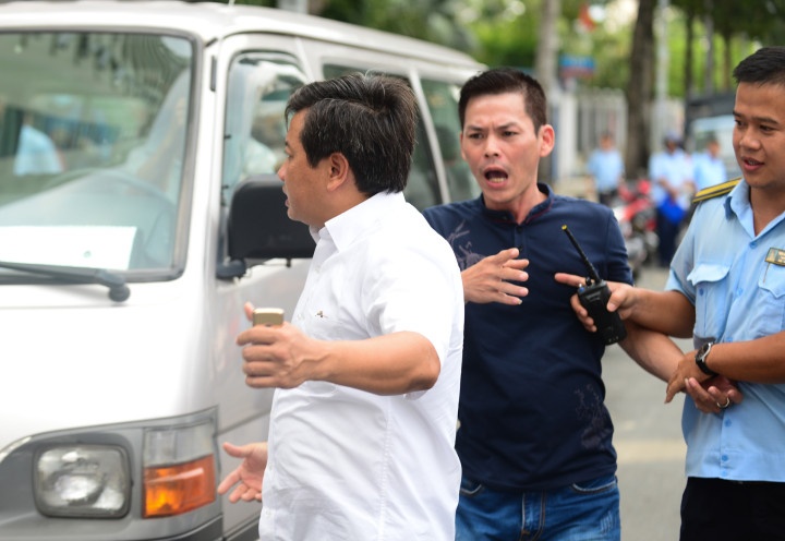 Cách chức lãnh đạo phường ảnh 1 Cach chuc lanh dao phuong anh 1