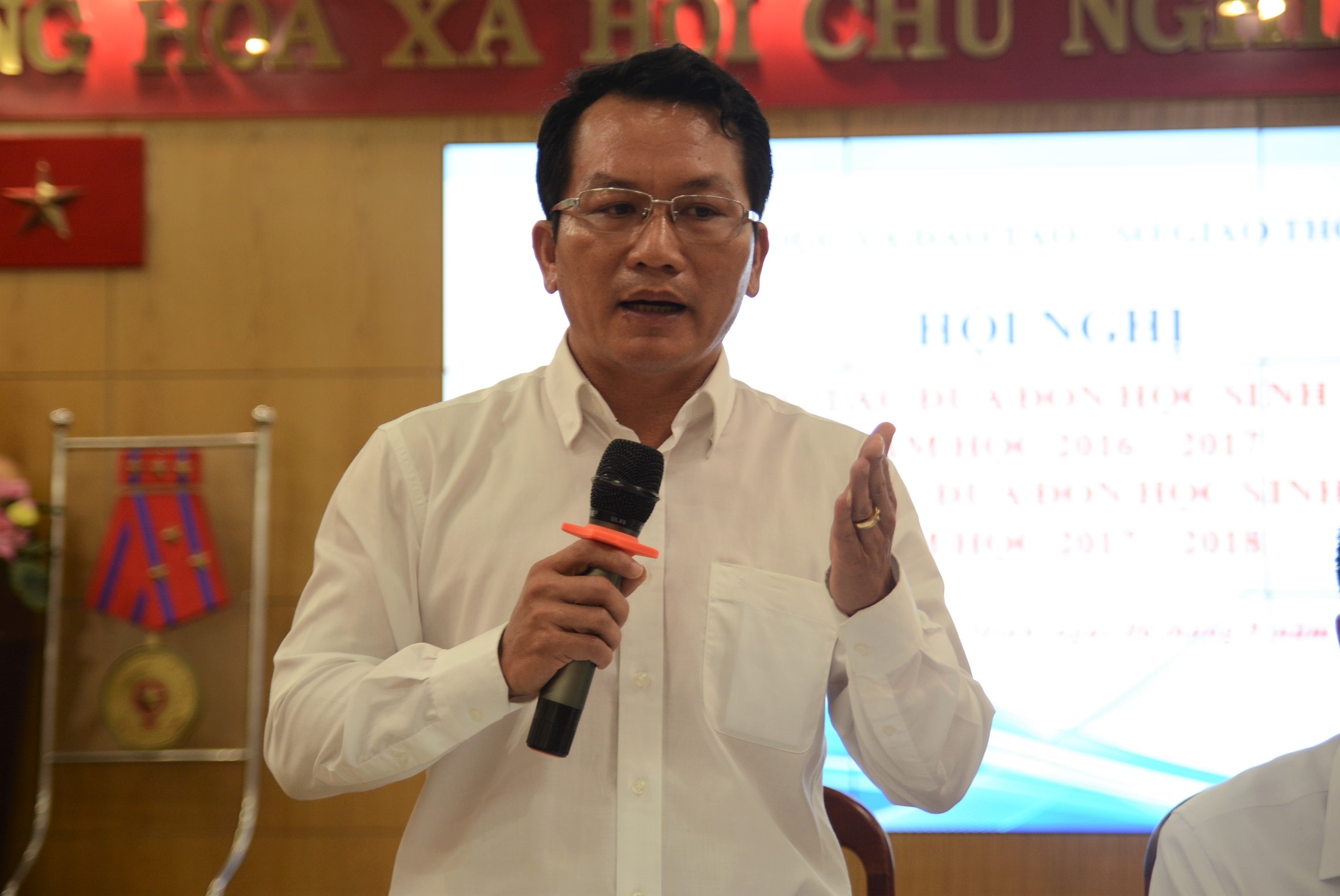 xe buýt đưa rước học sinh ảnh 1 xe buyt dua ruoc hoc sinh anh 1