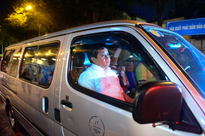 ong Hai di tuan tra voi trinh sat anh 1