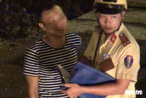 Chanh van phong UBND TP.HCM: 'CSGT nhan mai lo la chuyen dau long' hinh anh