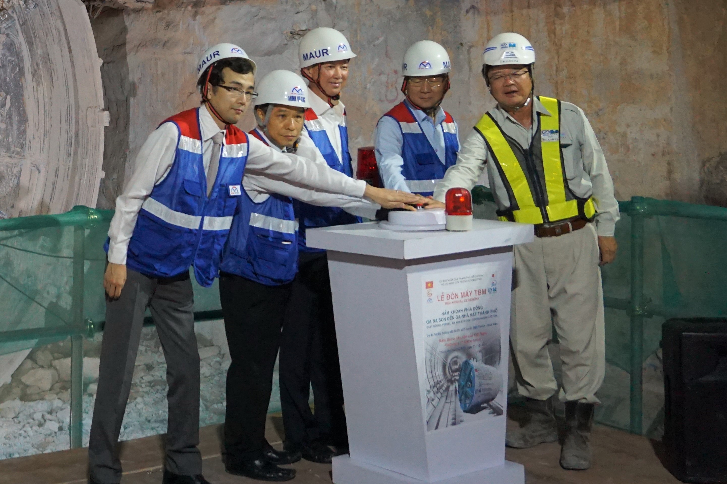 Khoan hầm metro Sài Gòn ảnh 1 Khoan ham metro Sai Gon anh 1