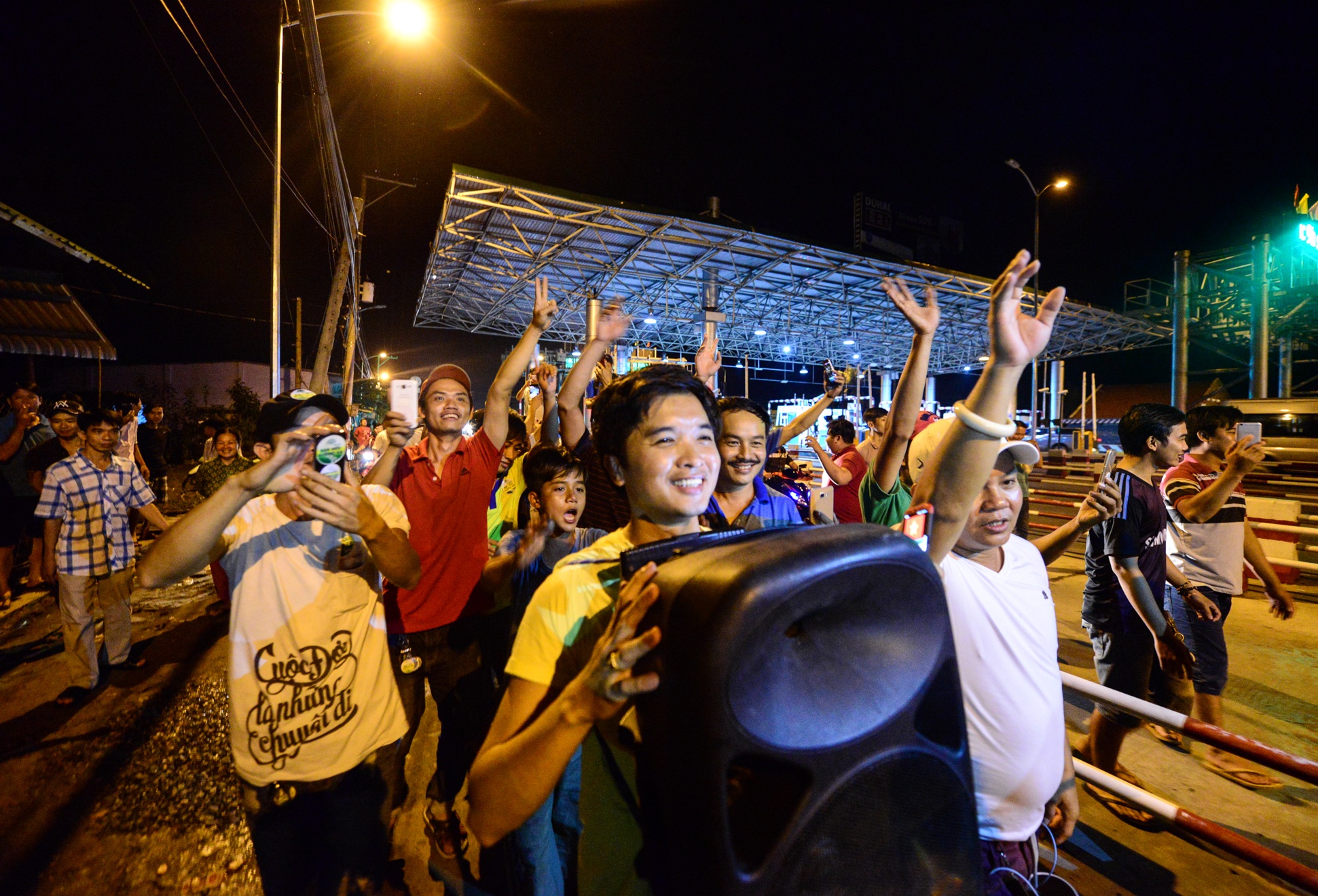 Anh em tai xe BOT vui mung anh 3