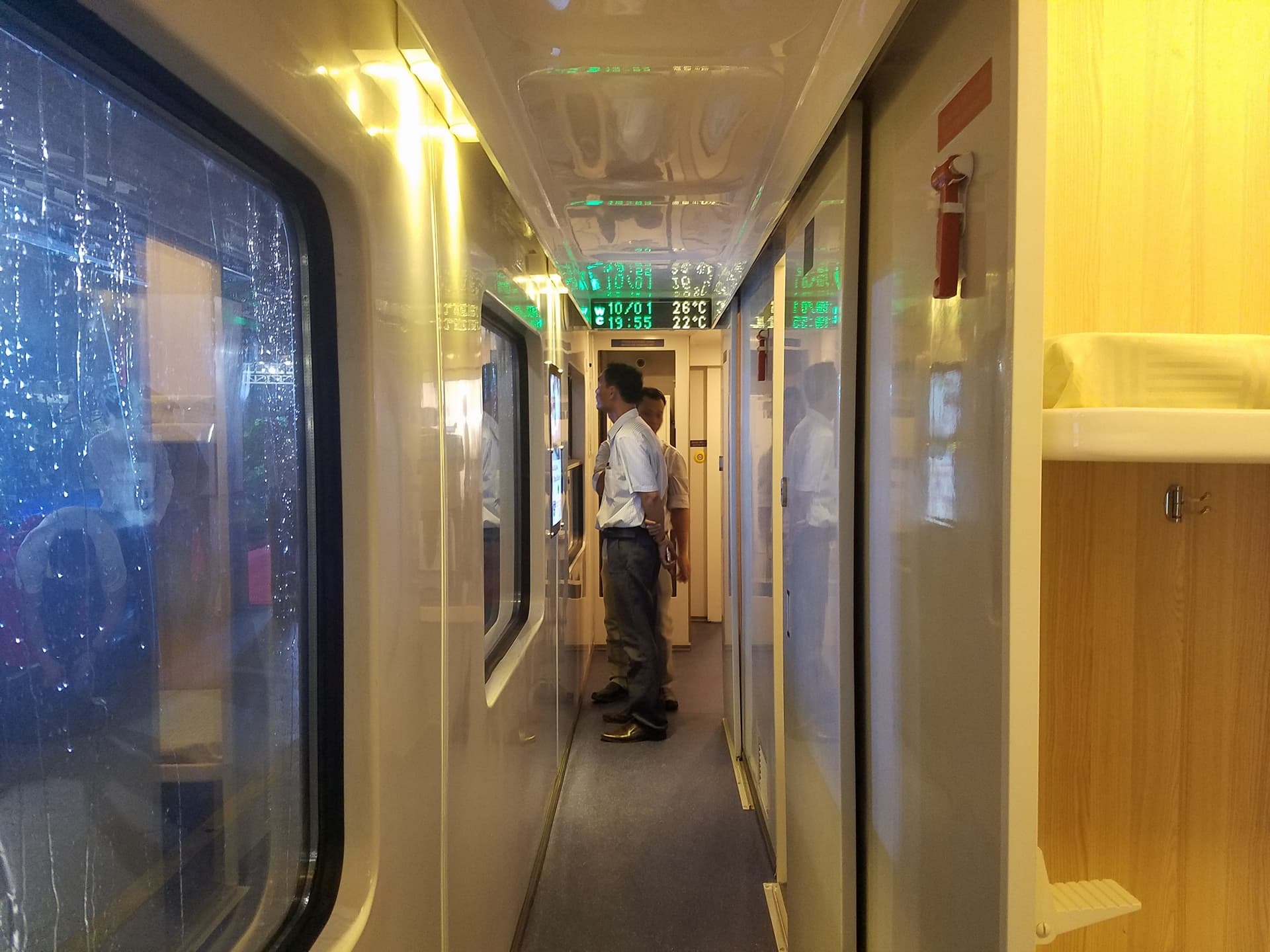 6 doan tau Thong Nhat chuan 5 sao bat dau lan banh hinh anh