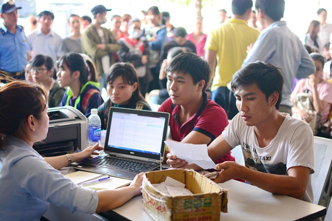 Khan hiem ve xe giuong nam ve mien Trung dip Tet Mau Tuat 2018 hinh anh