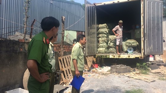 Bắt container thịt bẩn ảnh 1 Bat container thit ban anh 1