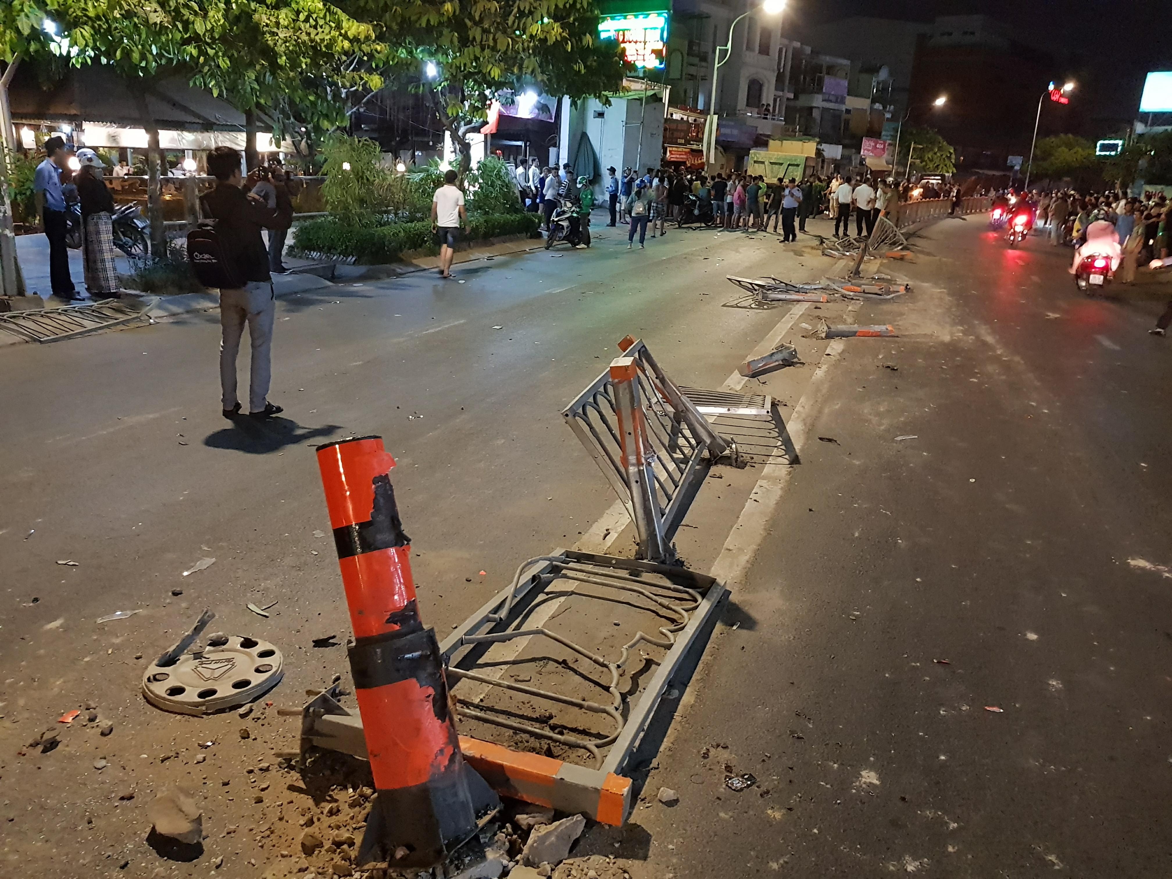 Tai nạn liên hoàn ở Sài Gòn ảnh 3 Tai nan lien hoan o Sai Gon anh 3