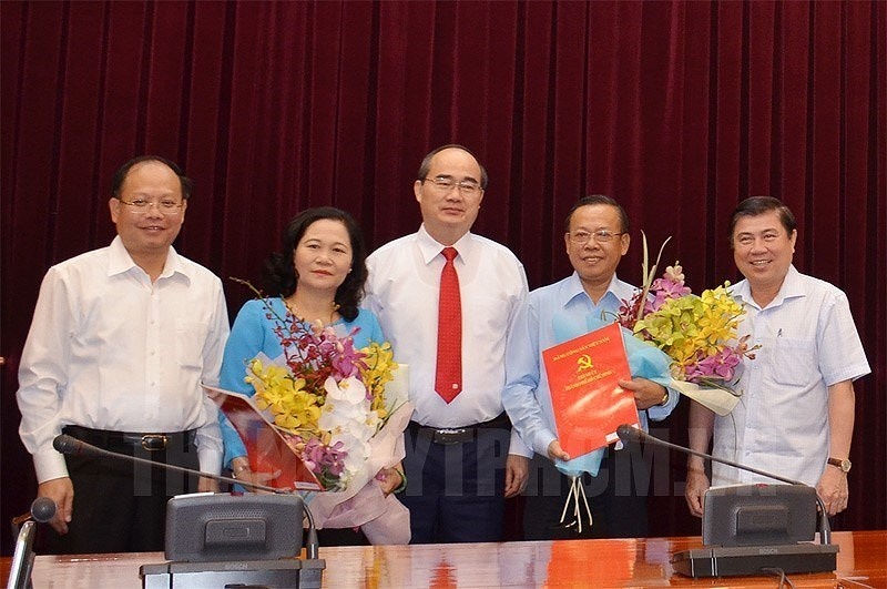 Ba Nguyen Thi Le lam Truong ban To chuc Thanh uy TP.HCM hinh anh