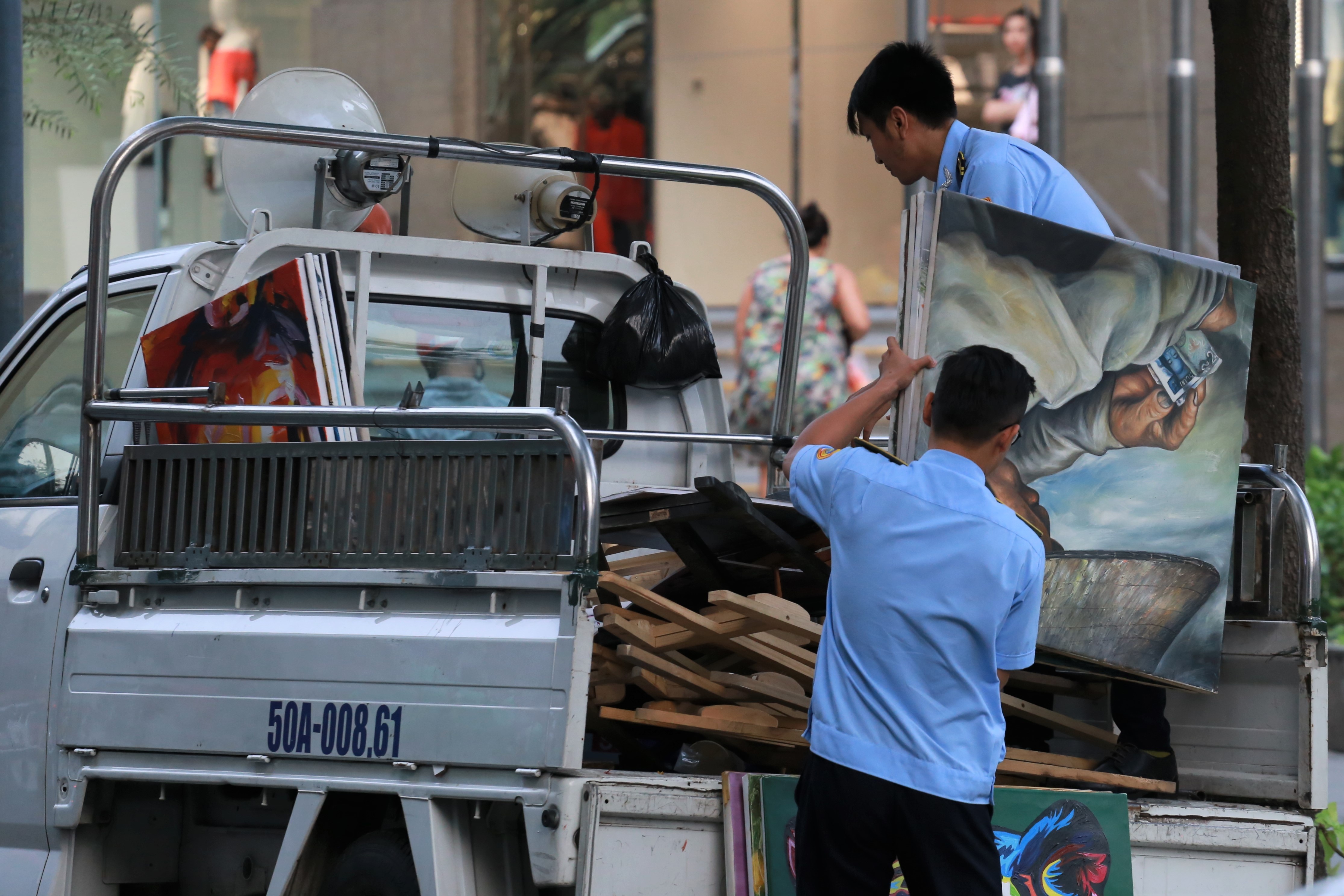 Đoàn Ngọc Hải kiểm tra chung cư ảnh 1 Doan Ngoc Hai kiem tra chung cu anh 1