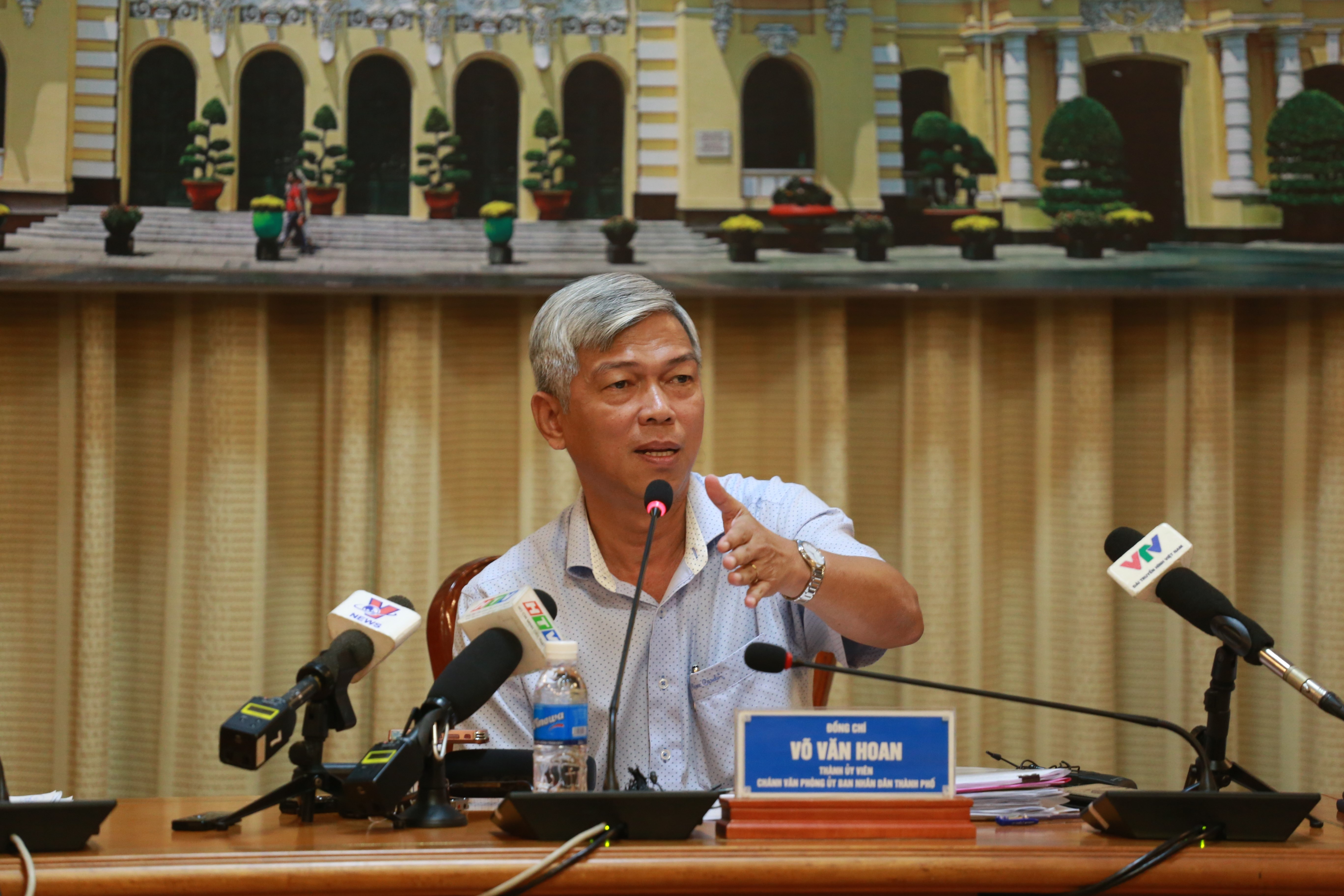 Họp báo UBND TP.HCM ảnh 1 Hop bao UBND TP.HCM anh 1