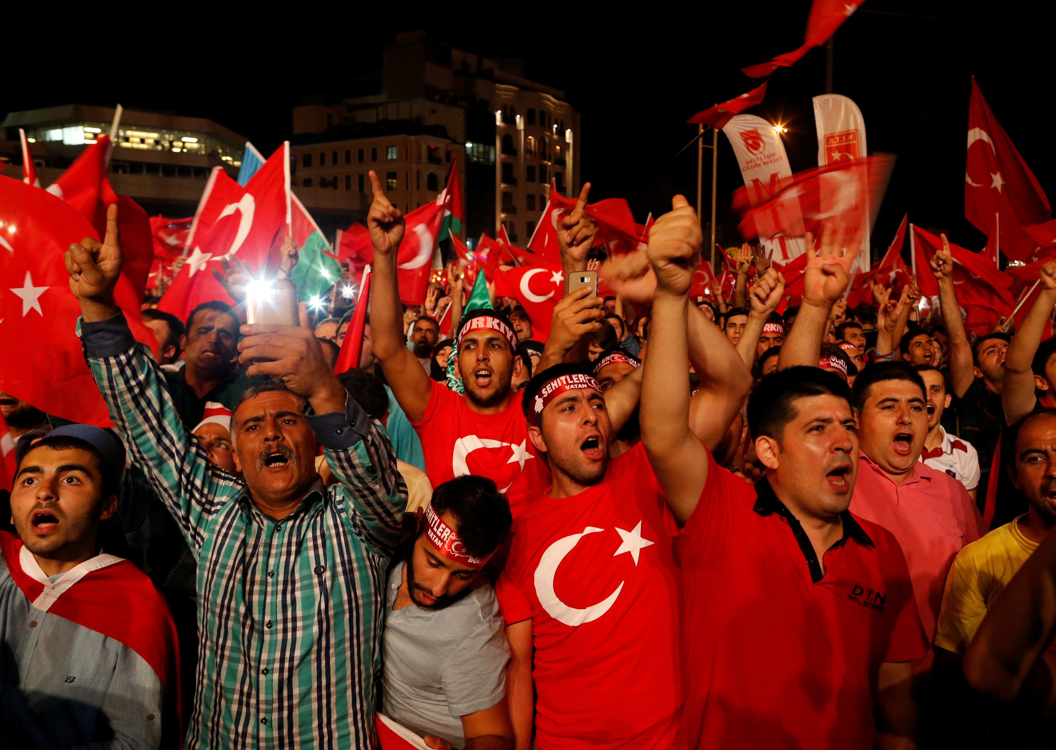 Tho Nhi Ky: 20.000 nguoi bi bat, cach chuc sau dao chinh hinh anh