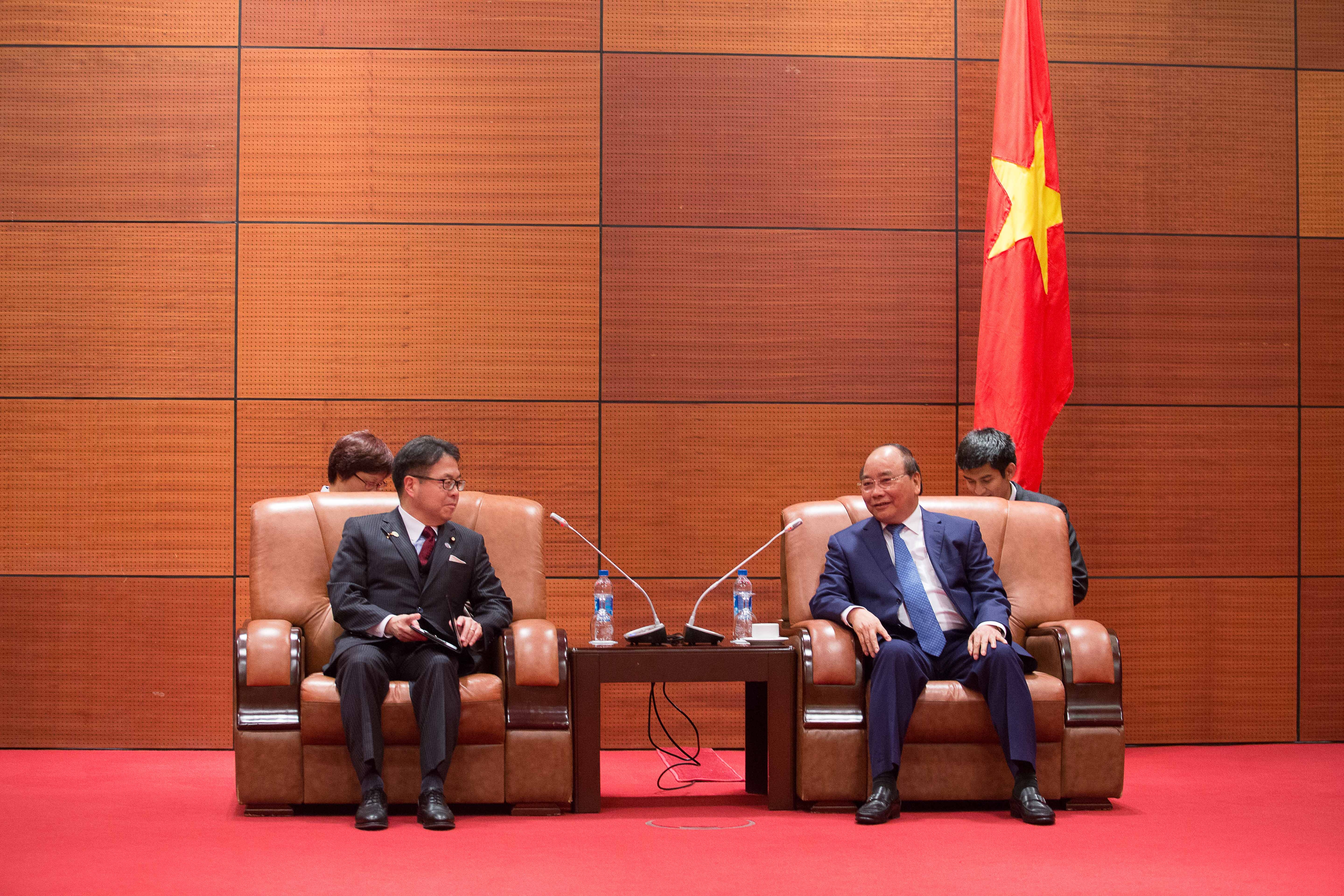 Thu tuong di My anh 2