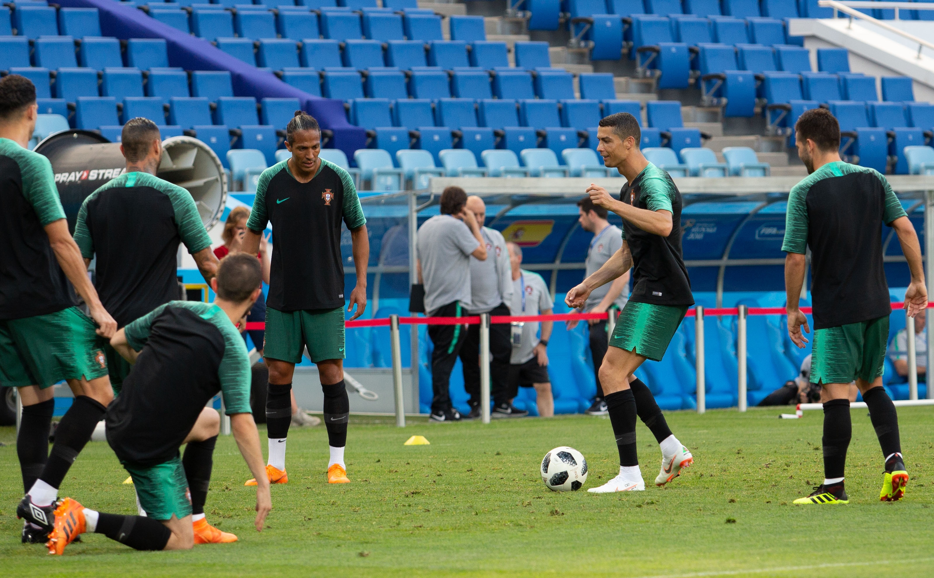 Tay Ban Nha vs Bo Dao Nha anh 2