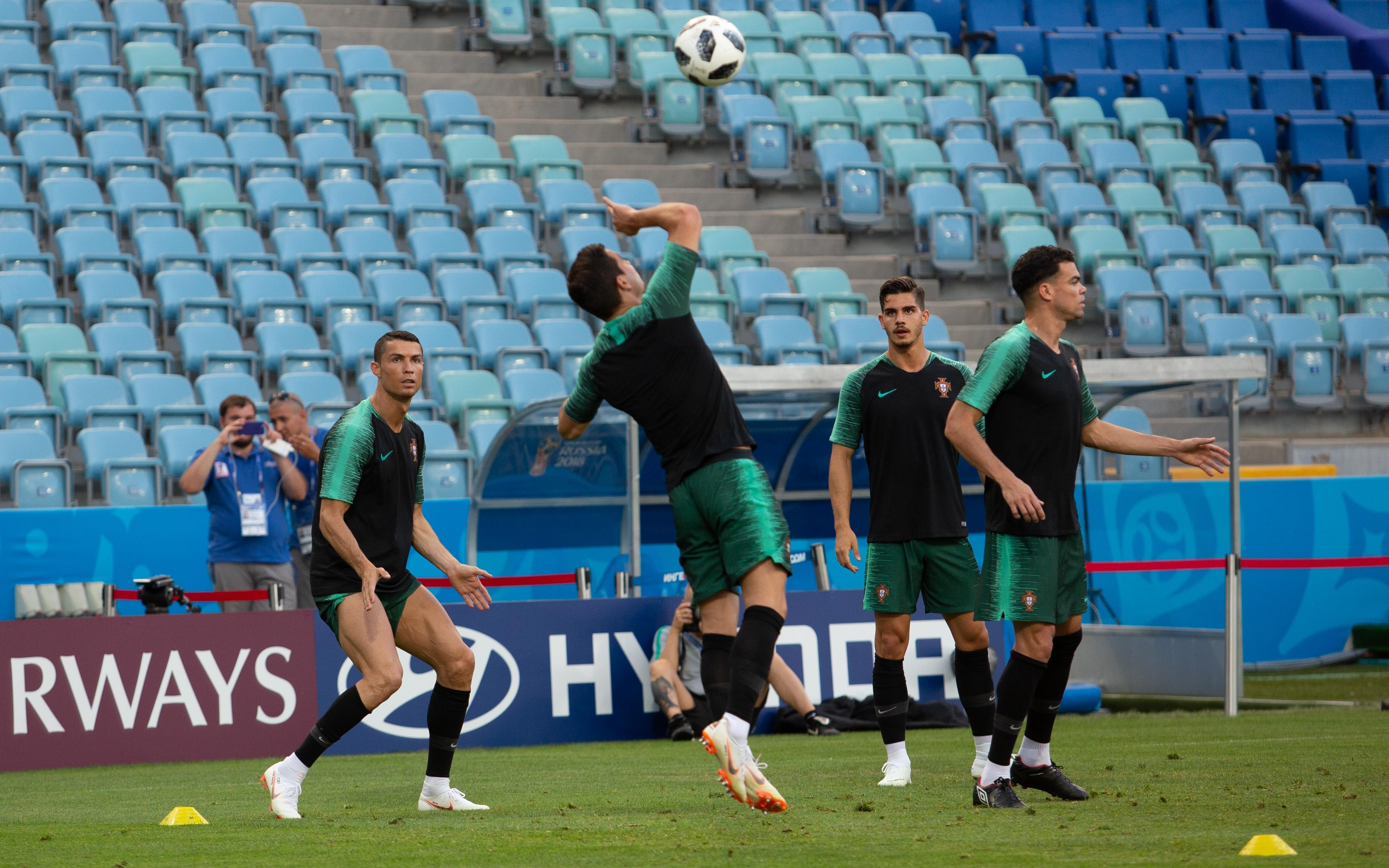 Tay Ban Nha vs Bo Dao Nha anh 5