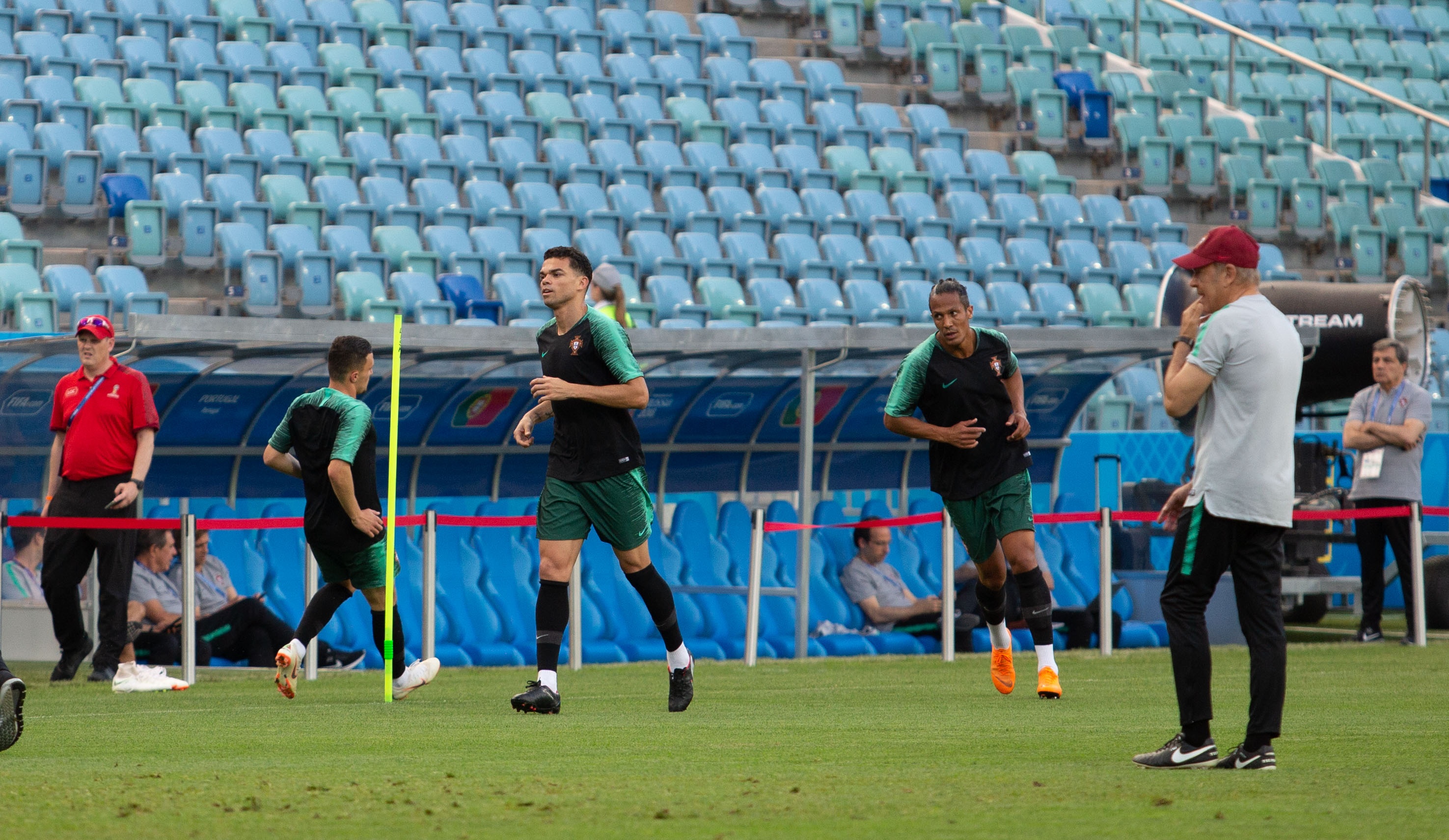 Tay Ban Nha vs Bo Dao Nha anh 6