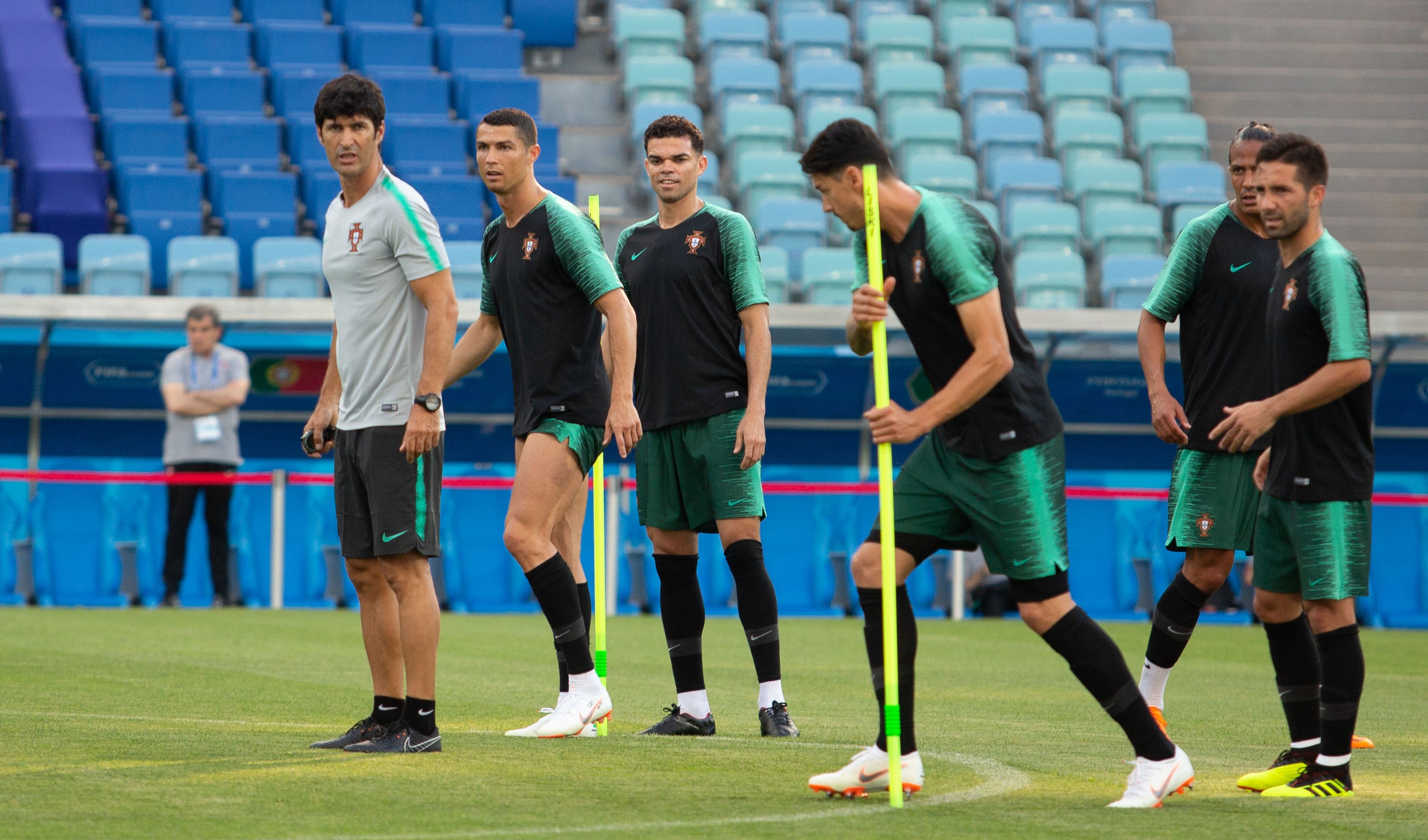 Tay Ban Nha vs Bo Dao Nha anh 7