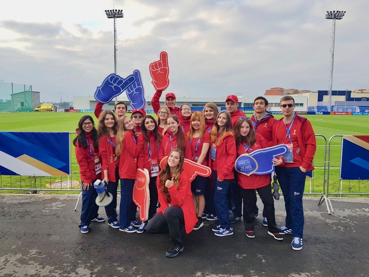 Tinh nguyen vien World Cup anh 1