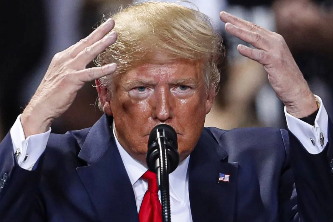 Tong thong Trump chinh thuc bi Ha vien My luan toi hinh anh