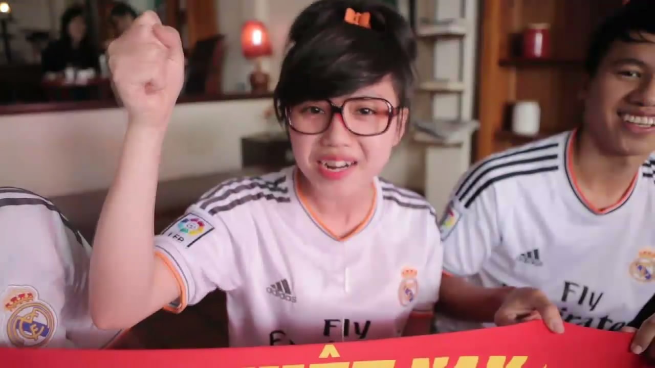 Tinh yeu chay bong cua CDV danh cho U19 Viet Nam hinh anh