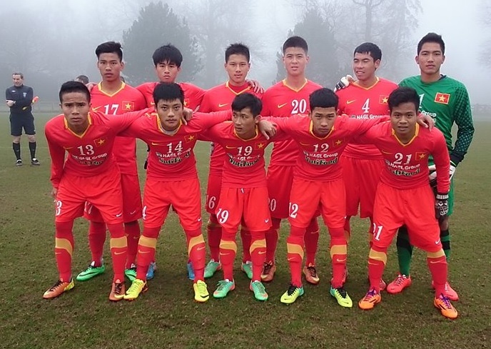 Xoay tua doi hinh, U19 Viet Nam hoa U19 Coventry 1-1 hinh anh