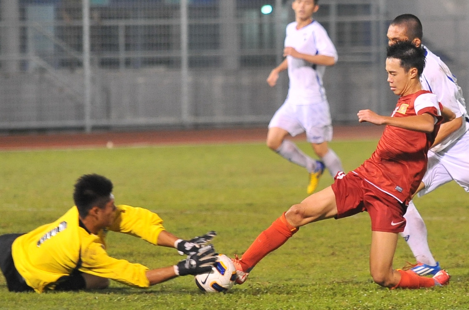 U19 Viet Nam thua 1-3 truoc lien quan hoc vien JMG tai Bi hinh anh