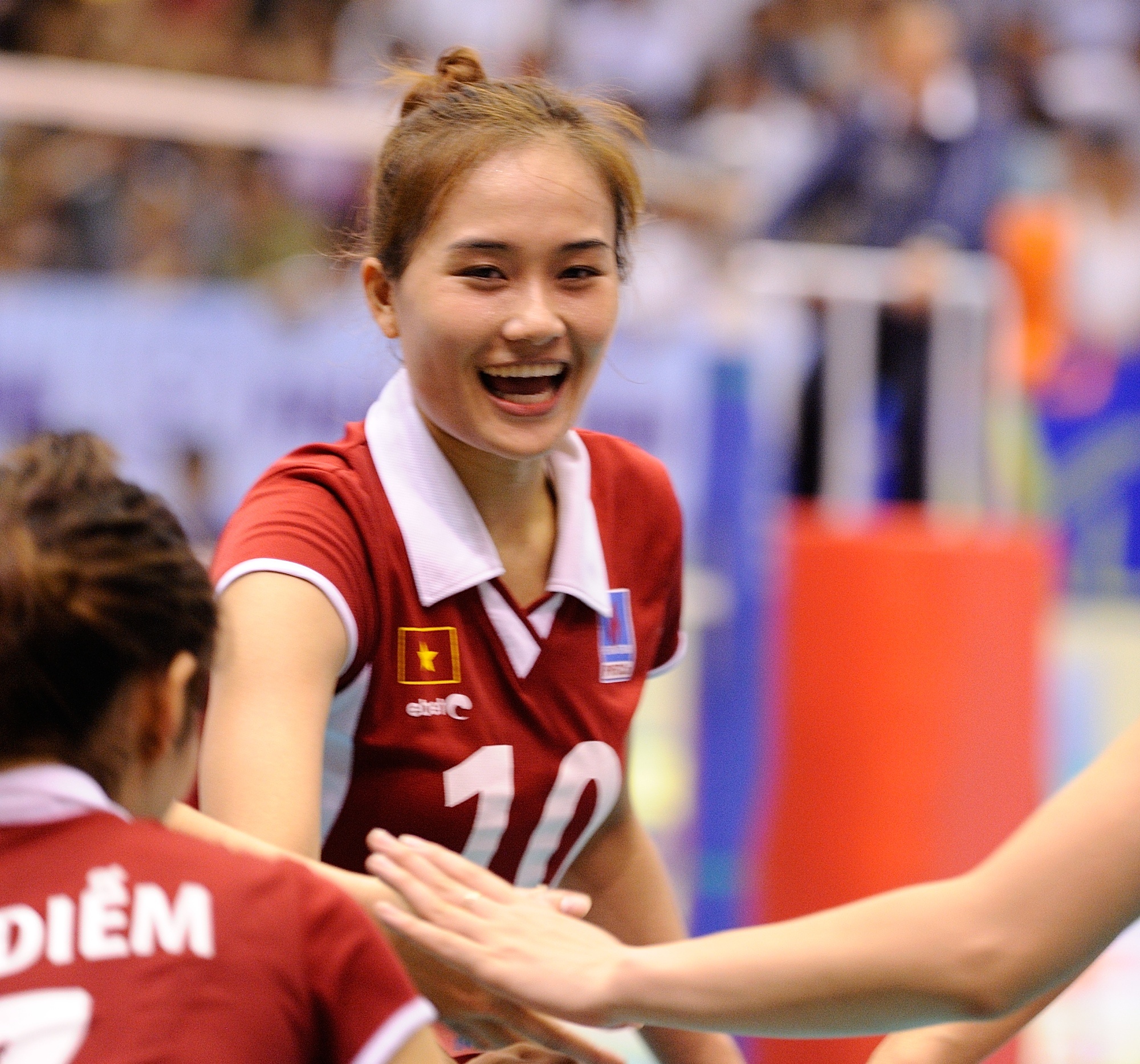 Bong chuyen nu VN quyet thang Thai Lan o chung ket VTV Cup hinh anh