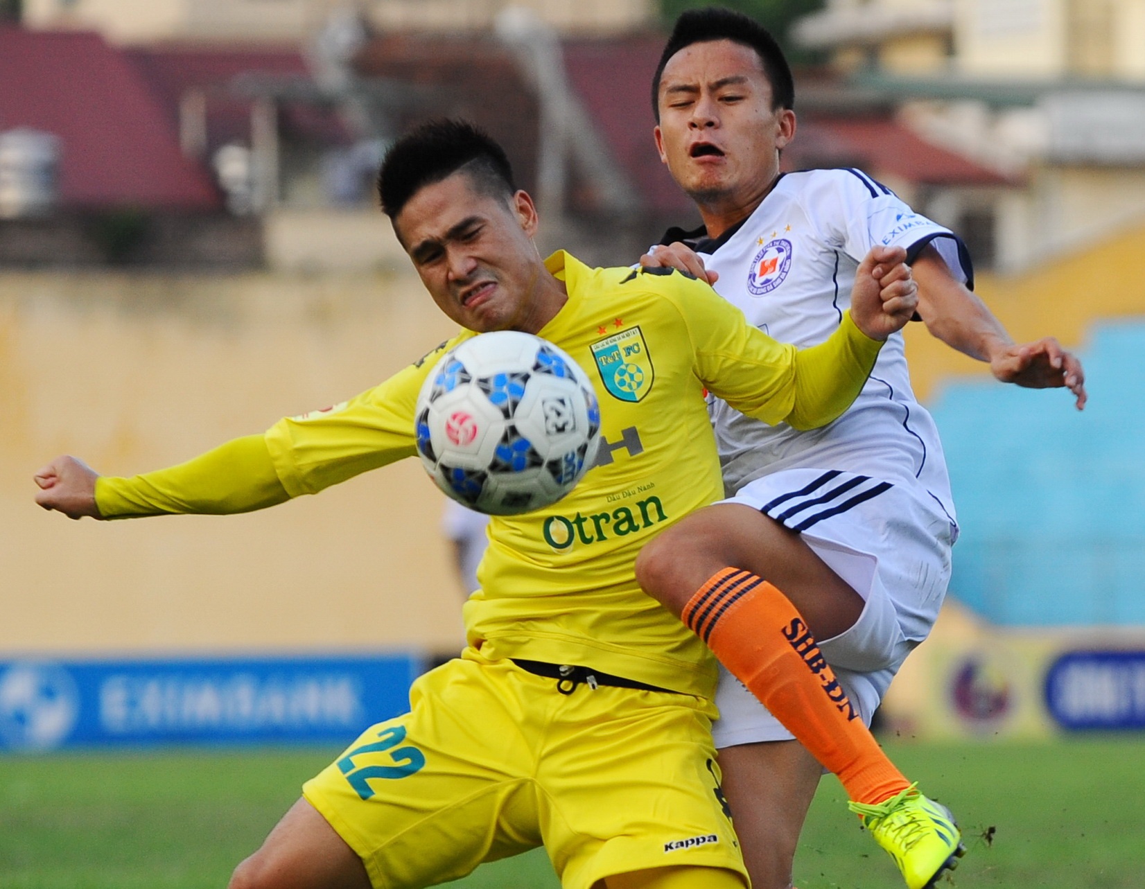 Danh bai Da Nang, Ha Noi T&T chiem ngoi dau bang hinh anh