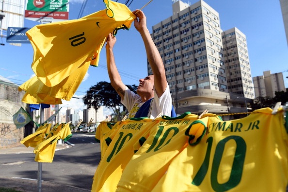 Brazil co hang trieu Neymar hinh anh