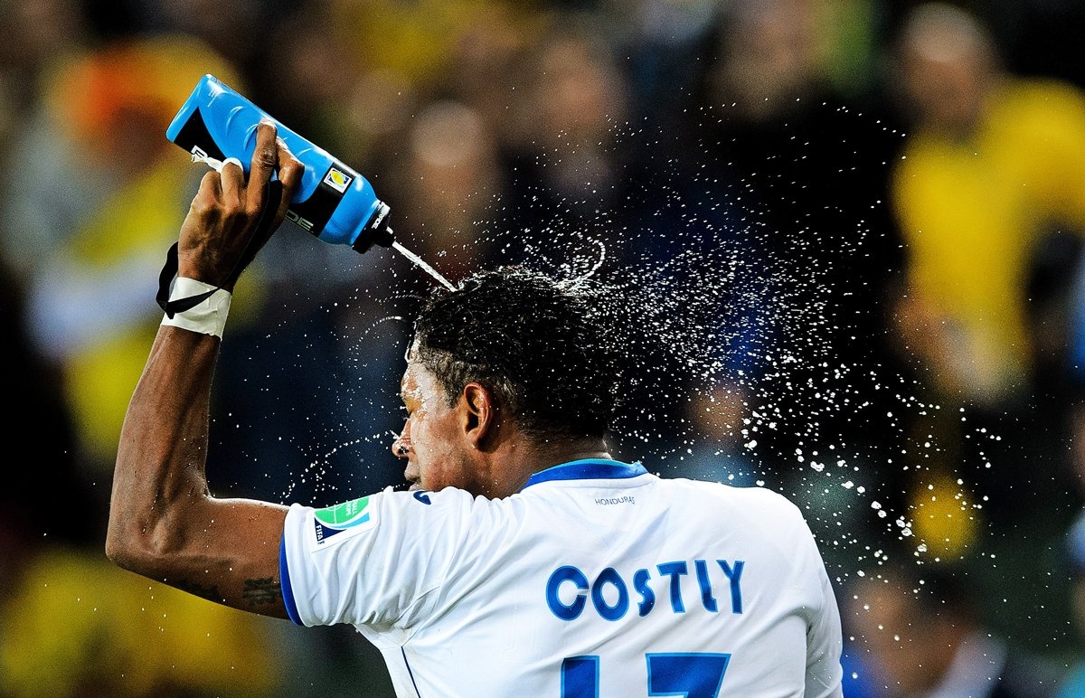 honduras-carlo-costly-sprays-water-on-himself-while-celebrating-his-teams-first-goal