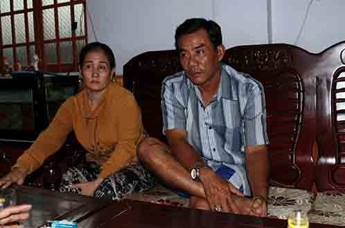 Me khoc het nuoc mat khi nghe tin con ca do hinh anh