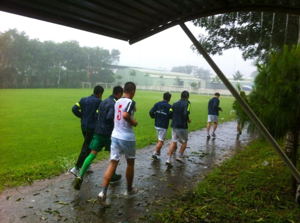 U19 Viet Nam doi mua tap luyen chuan bi cho giai U22 DNA hinh anh