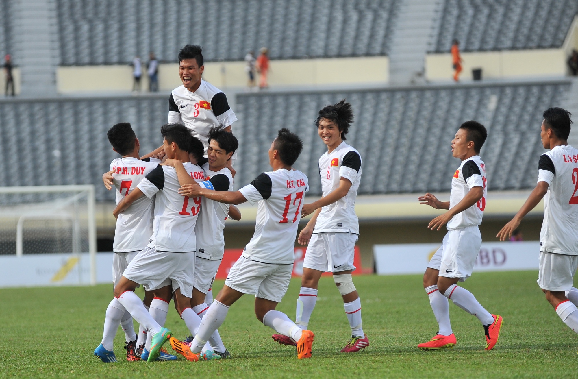 U19 Viet Nam hat tang nguoi ham mo tai Brunei hinh anh