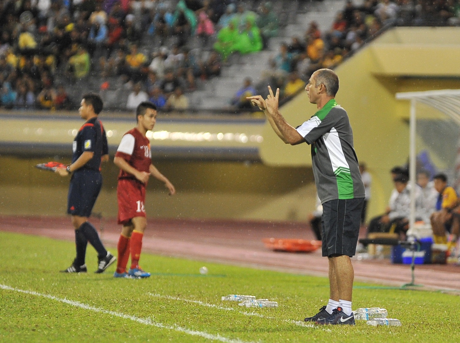 'Trong tai khong muon U19 Viet Nam chien thang' hinh anh