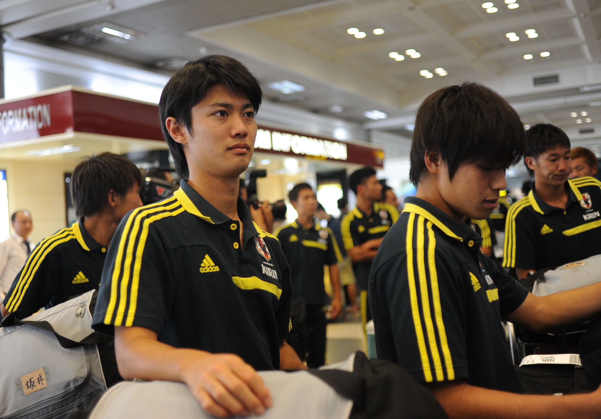 Toàn bộ cầu thủ trong đoàn đều chấp hành nghiêm quy định không trả lời phỏng vấn nếu chưa được sự cho phép của BHL.