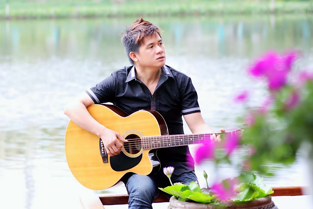 Bai hat 'Ngon lua U19 Viet Nam' hinh anh