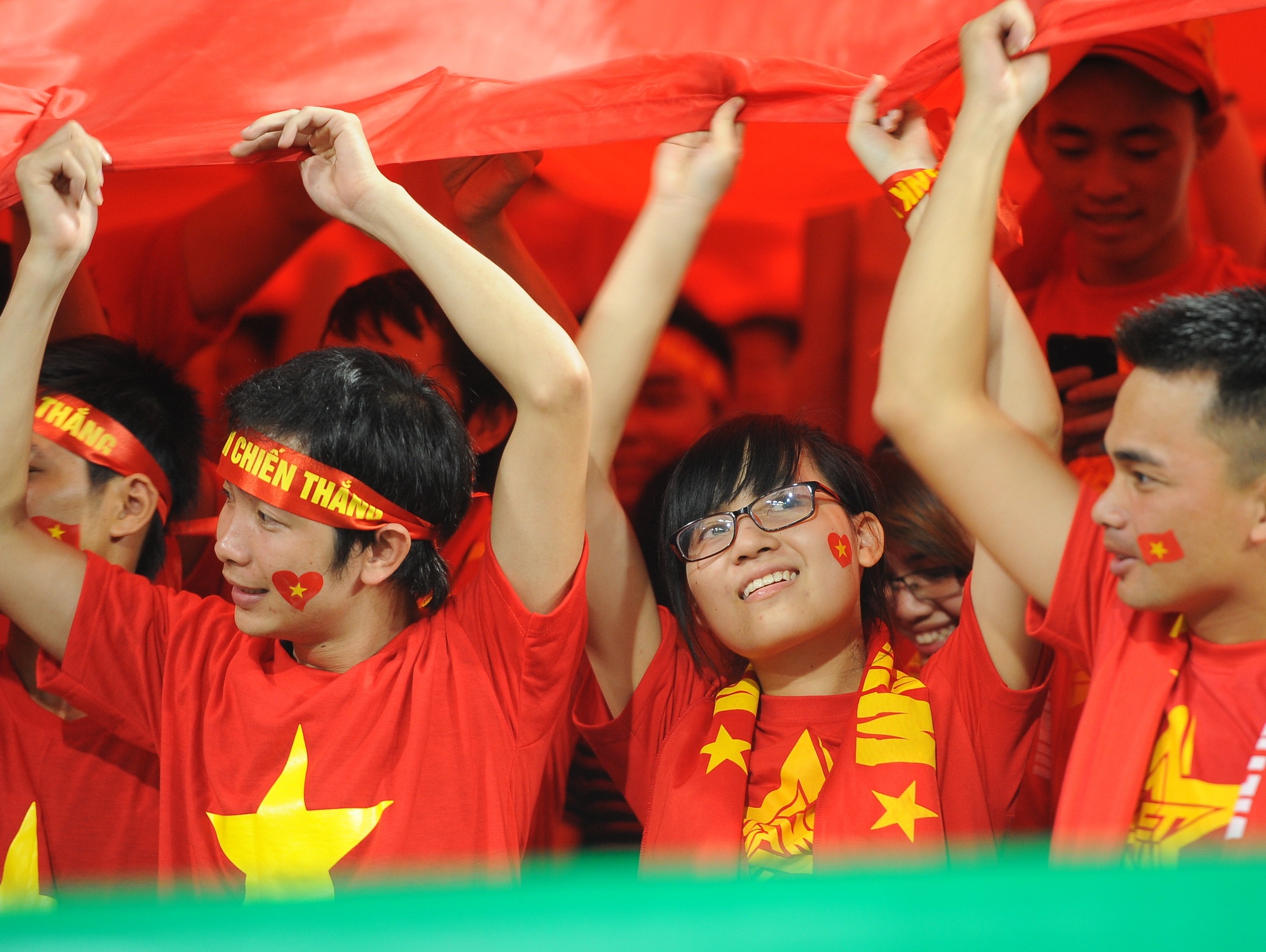 Ca khuc Con bao U19 Viet Nam gay sot hinh anh