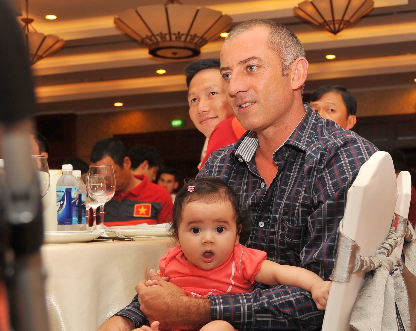 HLV Graechen xin nhap quoc tich Viet Nam hinh anh