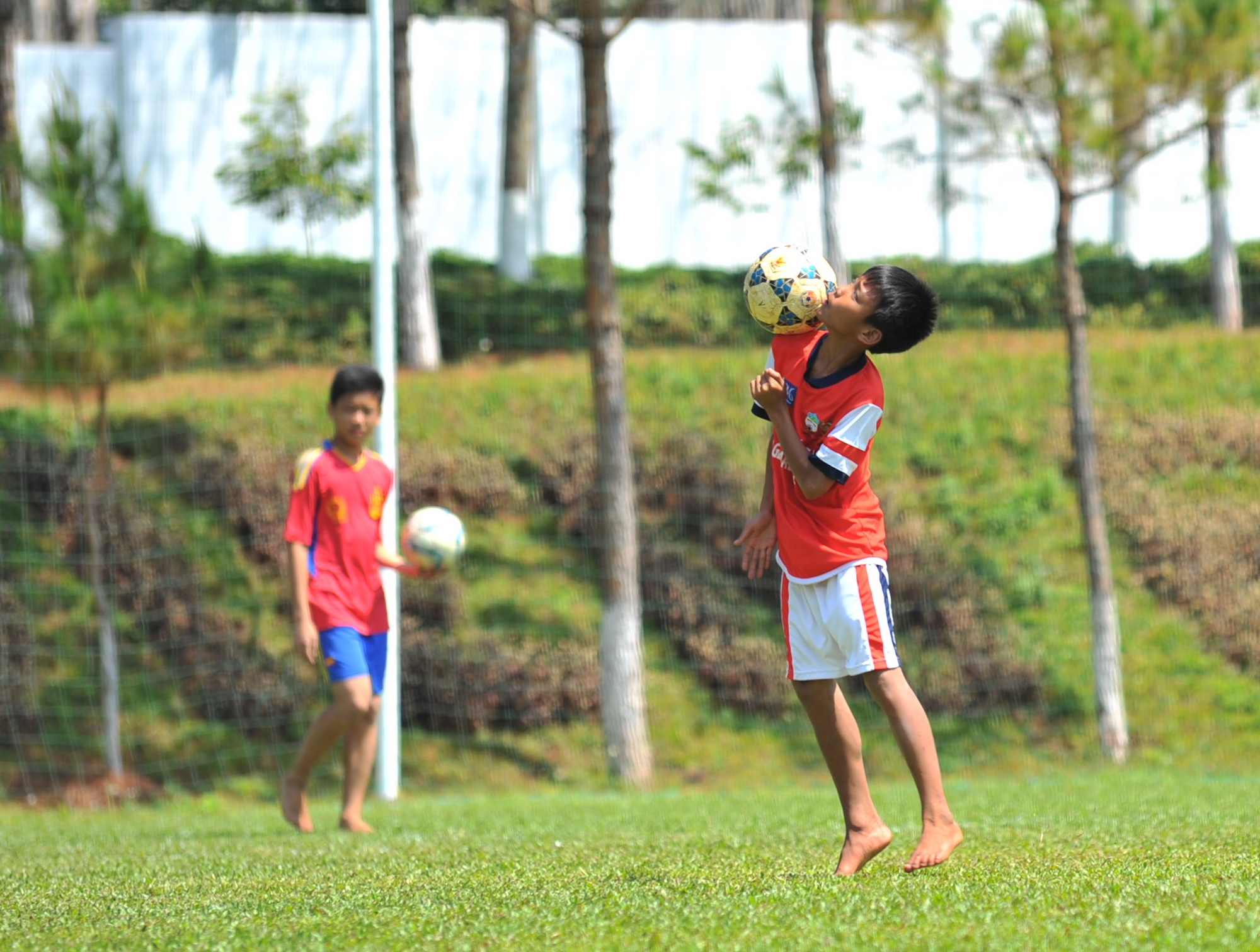 Cau thu nhi JMG Arsenal_zing.jpg