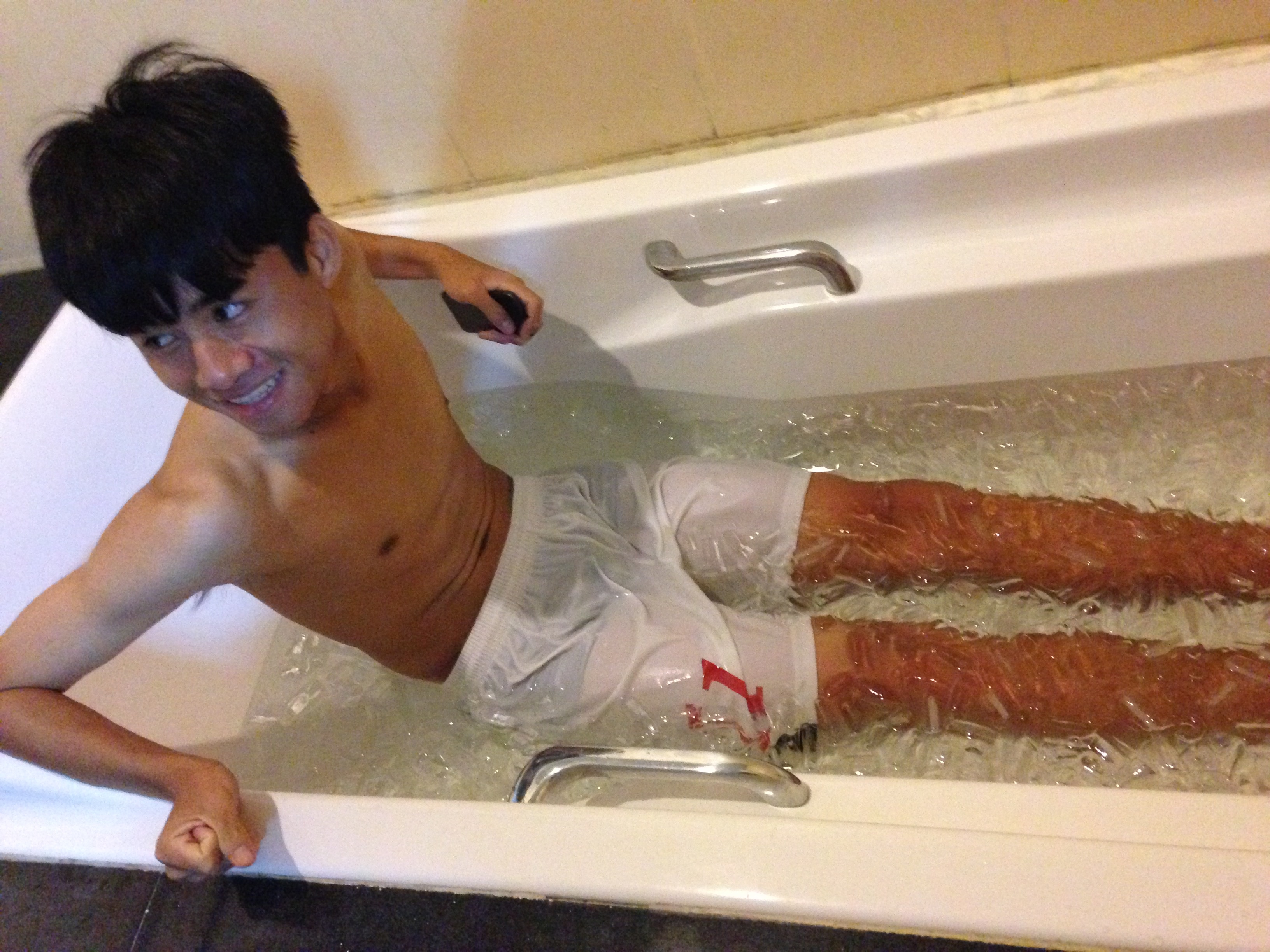 U19 Viet Nam chiu cuc hinh ngam nuoc da trong 15 phut hinh anh