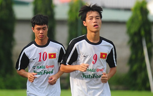 Cong Phuong, Van Toan da chinh tren hang cong cua U19 HAGL hinh anh