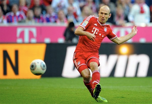 Robben nang ty so len 2-1 cho Bayern hinh anh