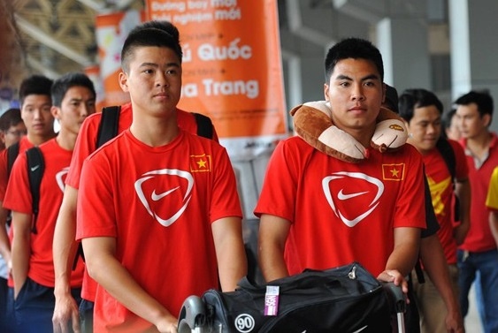 Them 2 cau thu U19 Viet Nam duoc don len doi 1 da V.League hinh anh