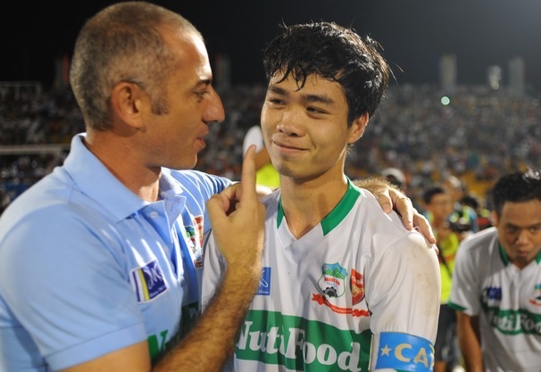 HLV Graechen tranh cai voi bau Duc vi Cong Phuong, Van Toan hinh anh