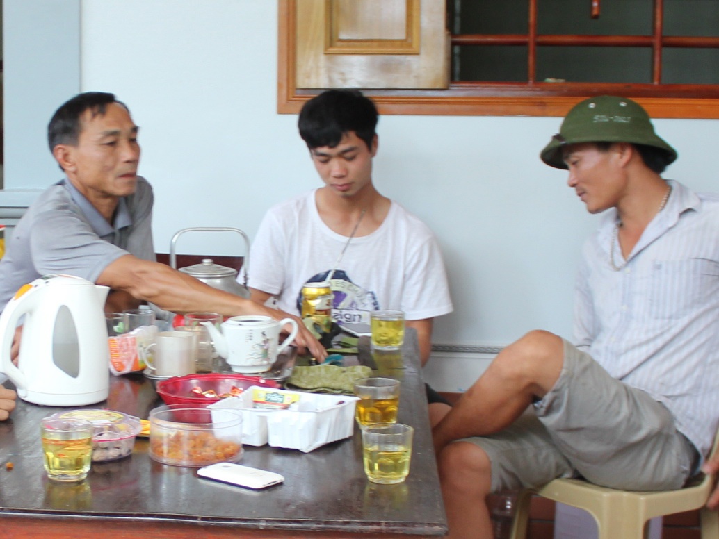 Bo Cong Phuong phan no vi tin con minh 21 tuoi hinh anh