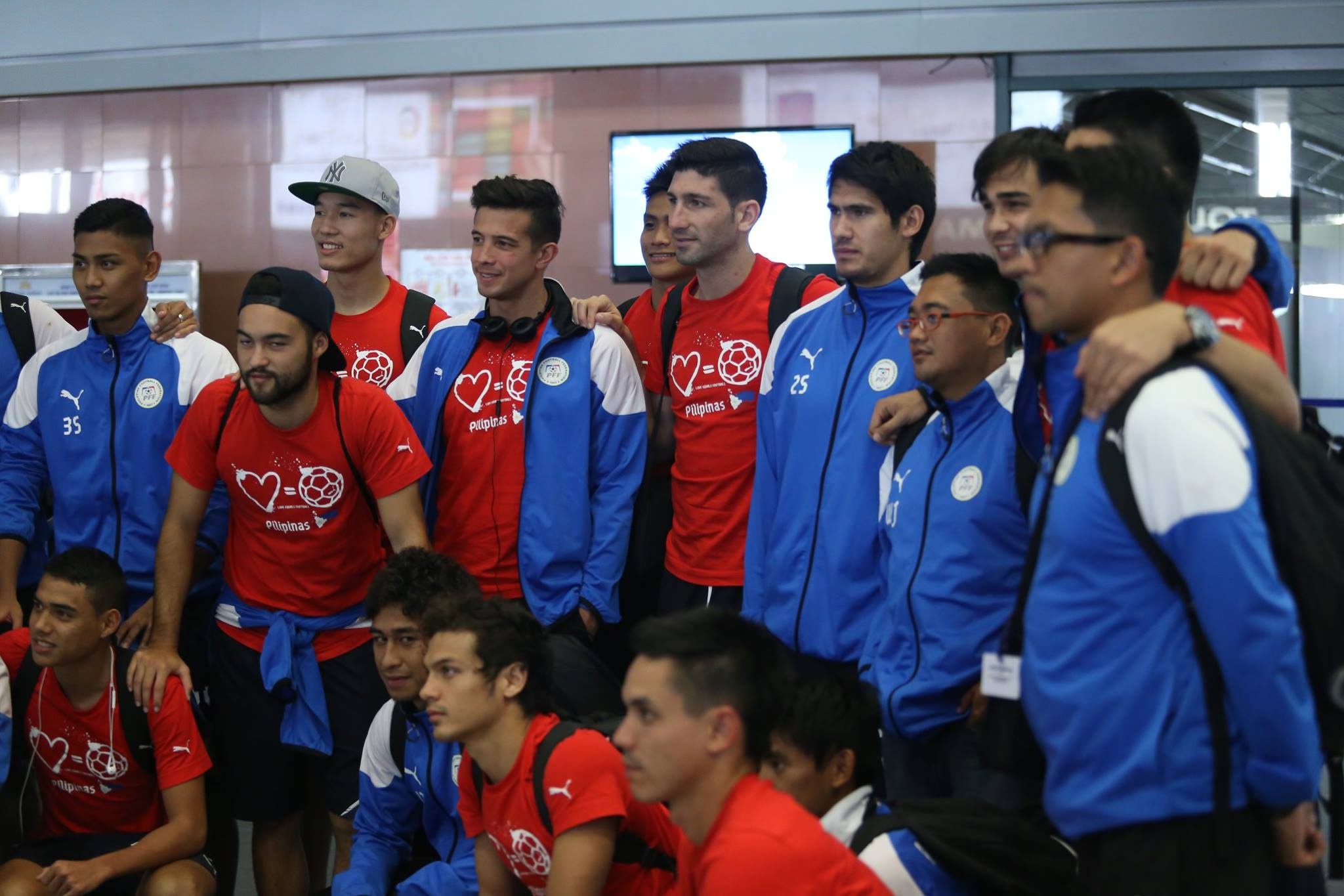 Den VN, sao nhap tich Philippines tuyen bo vo dich AFF Cup hinh anh