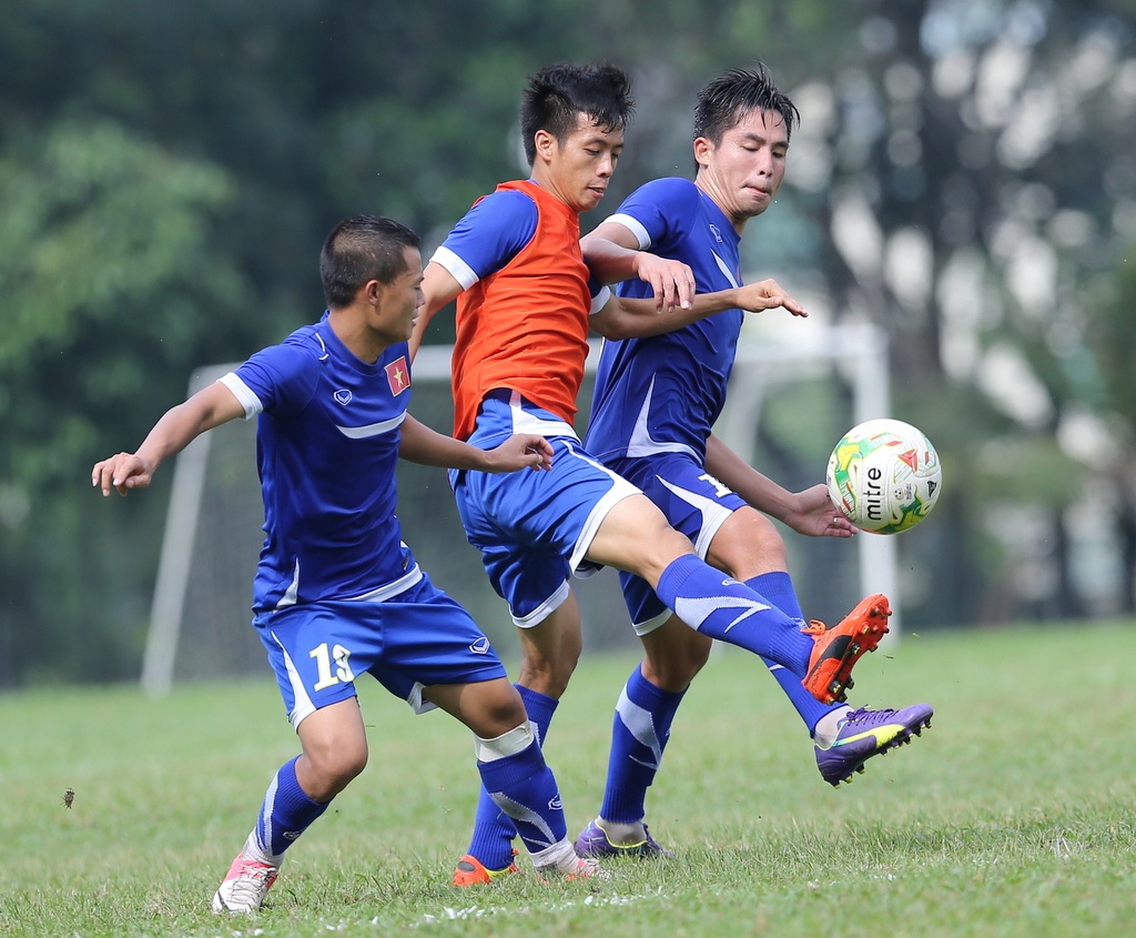 HLV Miura chon gio tap sang de tu lam kho DTVN hinh anh