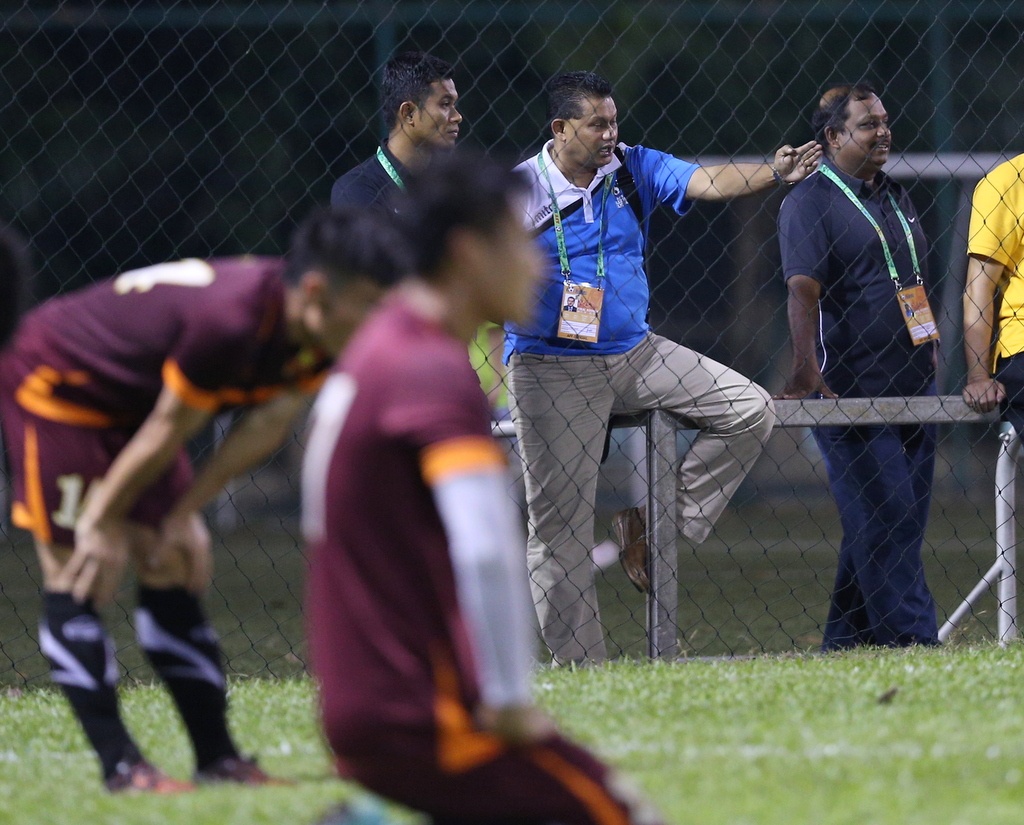 Tuy nhiên HLV người Nhật Bản vẫn cho phép phóng viên nước chủ nhà quan sát buổi tập của ĐTVN.